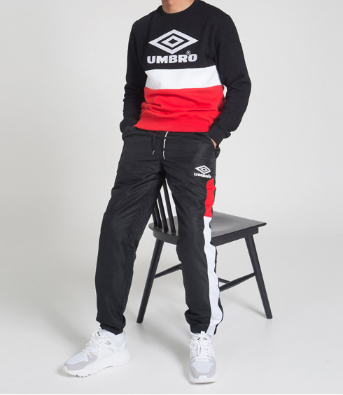 PULL A COL ROND BIG LOGO STREET NOIR ET ROUGE PULL A COL ROND BIG LOGO STREET NOIR ET ROUGE